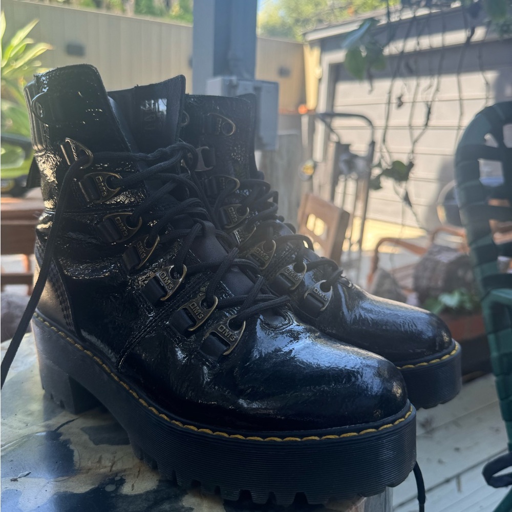 Dr. Marten’s LAURENNE DISTRESSED PATENT LEATHER LACE UP HEEL BOOTS